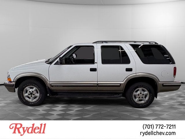 1999 Chevrolet Blazer — side profile view