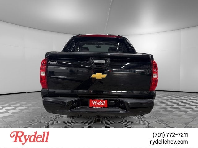 2013 Chevrolet Avalanche — interior view